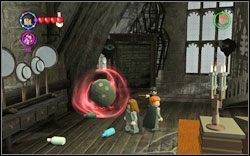 Szybka magia: Użyj zaklęcia (DM ) na czarnej kuli na tyłach pomieszczenia - 46. Biuro profesora obrony przeciw czarnej magii | Bonusy - Hogwart - LEGO Harry Potter Lata 1-4 - poradnik do gry