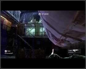 Przechadzając się między skrzyniami [1] powinniśmy dotrzeć do kolejnych schodów - Rozdział 7 - Umowa - Opis przejścia - Kane & Lynch 2: Dog Days - poradnik do gry