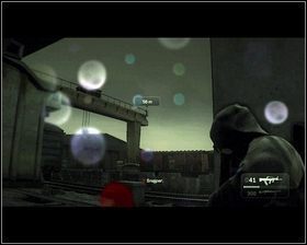 Walcząc z nim, powoli przesuwamy się wzdłuż wagonów [1] - Rozdział 8 - Ucieczka z Szanghaju - Opis przejścia - Kane & Lynch 2: Dog Days - poradnik do gry