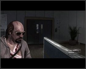 Gdy zginie, podnosimy upuszczoną przez niego broń i wykańczamy helikopter [1] - Rozdział 10 - Zmartwychwstanie (1) - Opis przejścia - Kane & Lynch 2: Dog Days - poradnik do gry