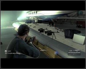 Gdy wszyscy zginą, podbiegamy do skrzydła, na którym pozostawiono olbrzymią ilość broni - Rozdział 11 - Bilet w jedną stronę (2) - Opis przejścia - Kane & Lynch 2: Dog Days - poradnik do gry