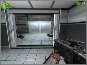 Po dwóch czy trzech zakrętach znajdziesz się w kolejnym pomieszczeniu z dość silnym oporem - Tajny kompleks Capeka | Opis przejścia Red Faction - Red Faction - poradnik do gry