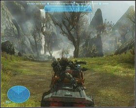 Teraz możesz wskoczyć do pojazdu i kontynuować wycieczkę (przejeżdżając przez przejazd w budynku) - Etap II- Winter Contingency (2) | Opis przejścia Halo Reach - Halo: Reach - poradnik do gry