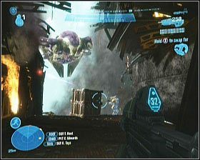 Przechodząc przez drzwi, trafisz do częściowo zniszczonego pomieszczenia - Etap III- Oni- Sword Base (2) | Opis przejścia Halo Reach - Halo: Reach - poradnik do gry