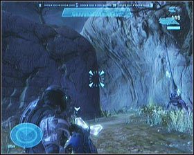 W pewnym momencie dotrzesz do rozległej polany, na której toczyć się będzie walka z dwoma wielkimi potworami - Etap IV- Nightfall (1) | Opis przejścia Halo Reach - Halo: Reach - poradnik do gry