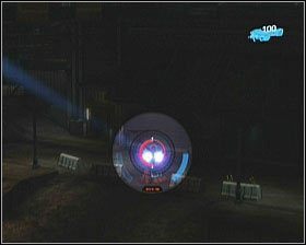 Przed Tobą rozpościerać się będzie kolejna przestrzeń pomiędzy budynkami, raz jeszcze wypełniona przeciwnikami - Etap X- The Pillar of Autumn (2) | Opis przejścia Halo Reach - Halo: Reach - poradnik do gry