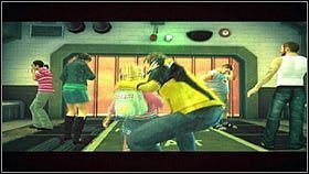 Trzymając ją na rękach biegniemy dalej we wskazanym kierunku, omijając napotkanych przeciwników [1] - Wstęp (1) - Zadania główne - Dead Rising 2 - PC - poradnik do gry