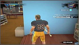 Przez większość czasu nasz przeciwnik jeździ tam i z powrotem atakując nam strumieniami ognia [1], które przeskakujemy, a czasami zatrzymuje się i wystrzeliwuje 3 pociski - Case 3 (1) - Zadania poboczne - Dead Rising 2 - PC - poradnik do gry