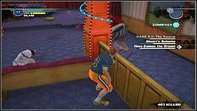 Żeby pokonać przeciwnika, najlepiej cały czas przeskakiwać między balustradami [1] i atakować tylko wtedy, gdy wróg przystanie ochłonąć [2] - Case 3 (2) - Zadania poboczne - Dead Rising 2 - PC - poradnik do gry