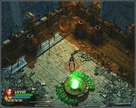 Znajdziesz tam nie tylko uzdrawiający ołtarz, ale również kolejne trzy urny, których zniszczenie jest niezbędne do odblokowania wyzwania - Poradnik do gry - [Opis przejścia] Temple of Light - cz. 1 - Lara Croft and the Guardian of Light - poradnik do gry