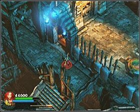 Po napotkaniu pierwszego przejścia, oświetlonego niebieskim światłem, przechodzimy przez niego - [Opis przejścia] Forgotten Gate - cz. 2 | Lara Croft and the Guardian of Light - Lara Croft and the Guardian of Light - poradnik do gry