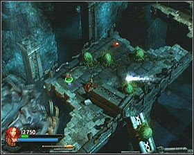 Nieco dalej natrafiamy na kolejnych przeciwników na kolumnach i przedostatnią Czaszkę [#09] - [Opis przejścia] The Jaws of Death - cz. 2 - Lara Croft and the Guardian of Light - poradnik do gry