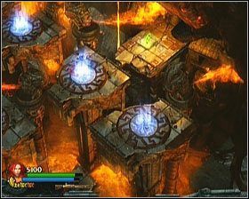 W okolicy znajdziesz również Health Powerup , na kamiennej półce, sąsiadującej z pajęczą platformą przy górnym rzędzie - [Opis przejścia] Fiery Depths - cz. 1 | Lara Croft and the Guardian of Light - Lara Croft and the Guardian of Light - poradnik do gry