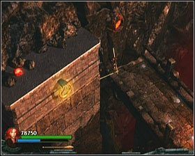 Nim udamy się nim do wyjścia wbijamy dzidę w pobliski murek i wskakujemy na niego, aby wejść w posiadanie ostatniej Czaszki [#10] - [Opis przejścia] Mirrors Wake - cz. 3 | Lara Croft and the Guardian of Light - Lara Croft and the Guardian of Light - poradnik do gry