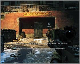 Gdy ich zabijemy, kolejni wbiegną na balkon przed nami [1] - Wejście (1) | Opis przejścia Medal of Honor - Medal of Honor - poradnik do gry