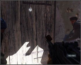 Podążając za resztą oddziału, wbiegamy na pierwsze piętro - Przebicie do Bagramu (3) | Opis przejścia Medal of Honor - Medal of Honor - poradnik do gry