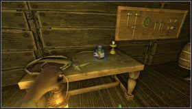 Piwniczka to dość przerażające miejsce więc rozświetlamy kilka pochodni i świeczek - Amnesia Mroczny Obłęd: Entrance Hall - Wine Cellar | Opis przejścia - Amnesia: Mroczny Obłęd - poradnik do gry