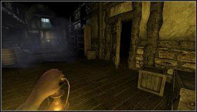Kawałek dalej zobaczymy przejście w lewo i kilka przedmiotów - Amnesia Mroczny Obłęd: Back Hall - Storage | Opis przejścia - Amnesia: Mroczny Obłęd - poradnik do gry