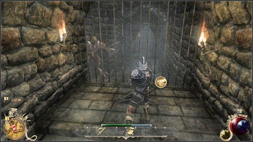 Po dotarciu do drzwi (M40:6) prowadzących do lochów obejdź pierwszą, zamkniętą bramkę niewielkim tunelikiem (M40:7) - Zadania główne - Rozdział 4 - Za wszelką cenę | Zadania główne - Rozdział 3 i 4 - Two Worlds II - poradnik do gry