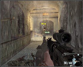 Na wrogów wpadniesz także w dalszej części budynku #1 - Operation 40 (2) | Opis przejścia gry | Call of Duty Black Ops - Call of Duty: Black Ops - poradnik do gry