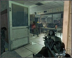 Starannie zabezpieczaj kolejne korytarze #1 - Dekret prezydenta (2) | Opis przejścia gry | Call of Duty Black Ops - Call of Duty: Black Ops - poradnik do gry