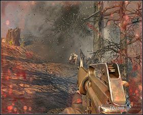 W trakcie wspinaczki musisz przede wszystkim uważać na przeciwników skrywających się w okopach #1 , gdyż możesz ich odpowiednio wcześnie nie zauważyć - GOS (2) | Opis przejścia gry | Call of Duty Black Ops - Call of Duty: Black Ops - poradnik do gry