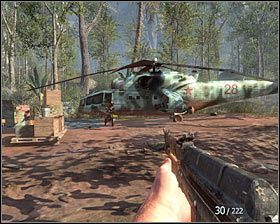 Po wygranej bitwie udaj się w prawo, a niedaleko radia odnajdziesz nowe dane wywiadu #1 - Zemsta (1) | Opis przejścia gry | Call of Duty Black Ops - Call of Duty: Black Ops - poradnik do gry