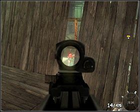 Skieruj się po schodach na górę i przygotuj się do zabicia nowych żołnierzy, którzy pojawią się na wprost od Ciebie #1 - Odkupienie (1) | Opis przejścia gry | Call of Duty Black Ops - Call of Duty: Black Ops - poradnik do gry