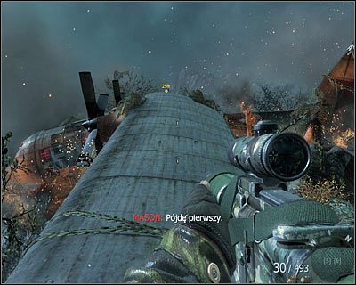 Po dotarciu do wraku samolotu przejdź po jego skrzydłach - Miejsce katastrofy | Dane wywiadu | Call of Duty Black Ops - Call of Duty: Black Ops - poradnik do gry