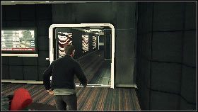 W środku znajduje się dwóch strażników, którzy wcześniej zeszli z pokładu - Prologue - Changes of Planes (1) | Opis przejścia gry 007 Blood Stone - 007: Blood Stone - poradnik do gry