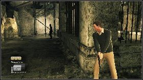 Teraz, uważając na strażnika przy celi z prawej, zacznij zakradać się przy ścianie do wartownika stojącego przy drzwiach na wprost ciebie [1] - Istanbul - The key to crack the code (3) | Opis przejścia gry 007 Blood Stone - 007: Blood Stone - poradnik do gry