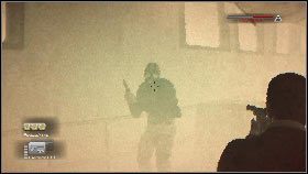 Jeśli zdążysz dobiec do przeciwnika to eliminuj go w walce wręcz, w innym przypadku rozprawiaj się z nimi przy pomocy broni palnej [1] - Siberia - Keep the car running (2) | Opis przejścia gry 007 Blood Stone - 007: Blood Stone - poradnik do gry