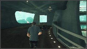 Następnie zastrzel żołnierza, który wbiegnie przez drzwi wejściowe [1] , po czym zacznij biec w prawą stronę [2] - Bangkok - An uneasy alliance | Opis przejścia gry 007 Blood Stone - 007: Blood Stone - poradnik do gry