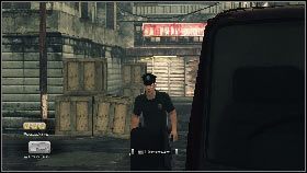 Z kładki [1] zeskocz na dach furgonetki, ukryj się przed maską, a potem wyeliminuj policjanta [2] , który przyjdzie sprawdzić co się stało - Bangkok - Old friends, new enemies (1) | Opis przejścia gry 007 Blood Stone - 007: Blood Stone - poradnik do gry