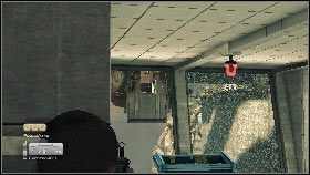 Po wyjściu z windy skręć w prawo, ukryj się za szafką i zastrzel strażnika [1] - Burma - I already know... (2) | Opis przejścia gry 007 Blood Stone - 007: Blood Stone - poradnik do gry