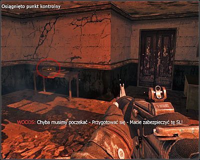 Sekret znajduje się wewnątrz budynku, na niewielkim stoliku - Dane wywiadu - Zdrajca | Dane wywiadu | Call of Duty Black Ops - Call of Duty: Black Ops - poradnik do gry