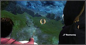 Po kolejnej scence przerywnikowej, podczas której zaatakuje nas sam Voldemort, znajdziemy się nad polną drogą - Misja 1- Siedmiu Potterów | Opis przejścia Harry Potter i Insygnia Śmierci - Harry Potter i Insygnia Śmierci - część 1 - poradnik do gry