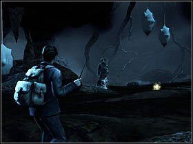 Przechodząc pomiędzy drzewami, dotrzesz do naturalnego tunelu gdzie zaatakują Cię pająki - Konfrontacja (11)- Akromantula | Opis przejścia Harry Potter i Insygnia Śmierci - Harry Potter i Insygnia Śmierci - część 1 - poradnik do gry