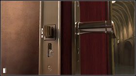 W korytarzu zwróć uwagę na niedomknięte drzwi w pokoju 202 - obejrzyj zapadkę i dwukrotnie rygiel (3 pkt - Rozdział czwarty (3) | Opis przejścia Gray Matter - Gray Matter - poradnik do gry