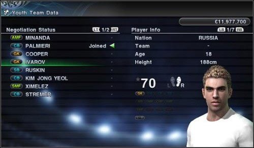 Jeżeli w młodzieżówce masz w miarę dobrego bramkarza możesz go dołączyć do pierwszej drużyny i równocześnie sprzedać swojego drugiego bramkarza - Pierwsze kroki managera w Pro Evolution Soccer 2011 | Master League - Pro Evolution Soccer 2011 - poradnik do gry