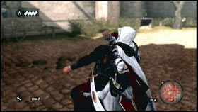 Gdy podejdzie do drewnianej taczki [1], podbiegnij do niego, a następnie dźgnij w plecy [2] - Sekwencja 4 - Den of Thieves (1) | Opis przejścia AC Brotherhood - Assassins Creed: Brotherhood - poradnik do gry