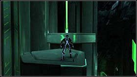 Poruszamy się w prawo i wspinamy się na jedną z czterech części reaktora - Rozdział 5 - Przyjaciel czy wróg? (2) | Opis przejścia Tron Evolution - Tron Evolution - poradnik do gry