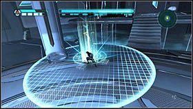 W początkowym etapie walki taktyka jest prosta - częstujemy Abraxasa uderzeniem w ziemię w momencie, gdy ten również uderza dyskiem w podłoże - Rozdział 6 - Podejście | Opis przejścia Tron Evolution - Tron Evolution - poradnik do gry