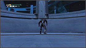 DYSK ŚWIETLNY - Widoczne na samym początku gry, w sali z dwoma światłoczołgami wroga, na środku przy postumencie - Rozdział 6, 7 | Akta Trona - lokalizacje | Tron Evolution - Tron Evolution - poradnik do gry