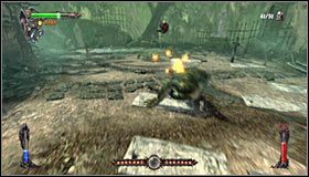 Na sam koniec będziesz musiał rytmicznie wciskać wskazany przez grę przycisk #1, ale to jest już na szczęście znacznie prostsze do zrealizowania - Etap 3 - The Dead Bog (3) | Rozdział 1 | Solucja Castlevania Lords of Shadow - Castlevania: Lords of Shadow - poradnik do gry