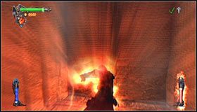 Przytrzymaj teraz lewy trigger i zaczekaj aż wokół głównego bohatera pojawi się płomienny okrąg #1 - Etap 1 - Mountain Fortress (1) | Rozdział 4 | Solucja Castlevania - Castlevania: Lords of Shadow - poradnik do gry