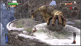 Druga faza różni się od pierwszej przede wszystkim tym, iż ogr oprócz swoich dotychczasowych ataków będzie także próbował korzystać z wielkich głazów #1 - Etap 1 - Mountain Fortress (2) | Rozdział 4 | Solucja Castlevania - Castlevania: Lords of Shadow - poradnik do gry