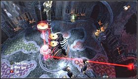 Wybierz czerwoną soczewkę z pomocą gałki analogowej (o ile nie jest już automatycznie podświetlona) #1 i wciśnij prawy trigger, co spowoduje jej odchylenie #2 - Etap 3 - Chromatic Observatory (1) | Rozdział 7 | Solucja Castlevania - Castlevania: Lords of Shadow - poradnik do gry