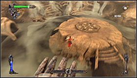 Pozostało Ci już tylko skierować się w prawo, biegnąc po raz kolejny po ręce tytana #1 - Etap 1 - Titan Graveyard (3) | Rozdział 10 | Solucja Castlevania Lords of Shadow - Castlevania: Lords of Shadow - poradnik do gry