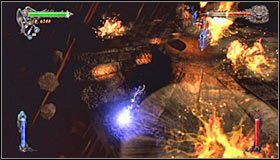 W drugiej fazie pojedynku szatan doda jeden główny atak do listy swoich umiejętności, a mianowicie sprowadzenie deszczu meteorytów - Etap 1 - The Final Fight (2) | Rozdział 12 | Solucja Castlevania Lords of Shadow - Castlevania: Lords of Shadow - poradnik do gry